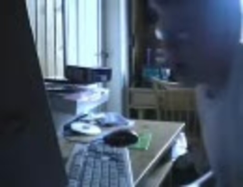キーボードクラッシャーがノリノリで○んこを叫ぶ動画