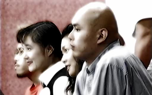 頭の禿げる五個の茹卵