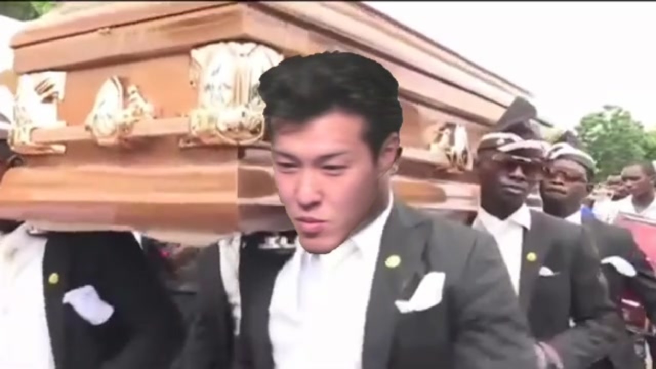 不幸にも黒塗りの棺桶で追悼してしまう