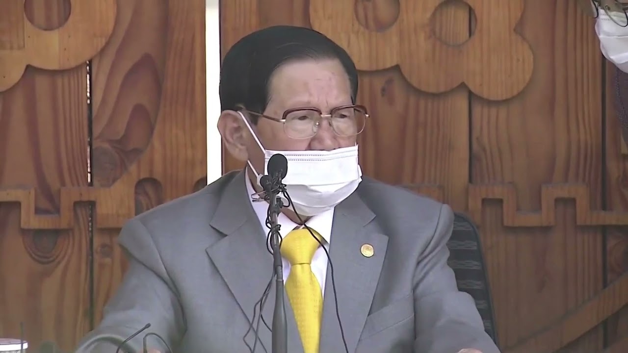 사랑은 이만희 기자회견에서의 조용합시다 뒤에 나오는 책상 치는 소리